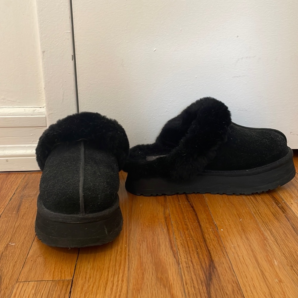 UGG platform slip ons size 7